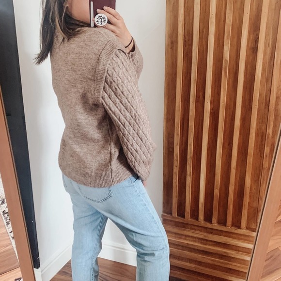 Cobble Lane Pullover Cable Cable Knit Sleeve Sweater. Size S - Picture 10 of 10